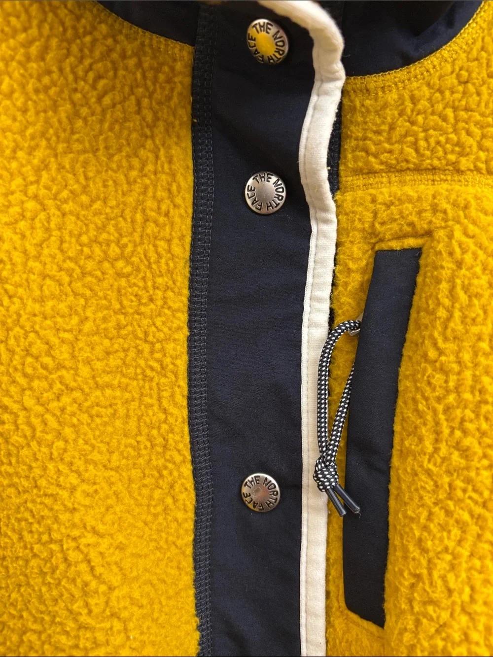 The North Face Yellow Sherpa Fleece Jacket size large - Picture 5 of 10